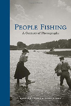 A Century of Photographs-Barbara Levine, Paige Ramey-People Fishing
